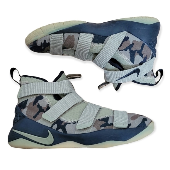NIKE LeBron Soldier 11 'Camo' | 7 YOUTH - Picture 1 of 8